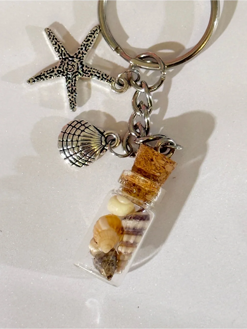 NWT Handmade Silver Heart Keychain/Bag Charm with Shells in a Bottle - Picture 2 of 8